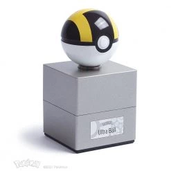 Pokemon Anime & Manga Diecast Replica Ultra Ball