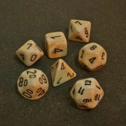 Dice Chessex Marble Poly 7-Die Set - Ivory/Black